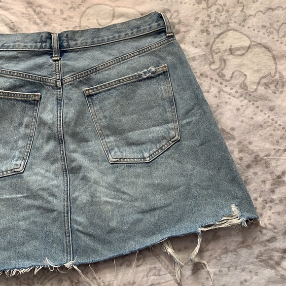 NWT AGOLDE Criss Cross Symbol Jean Denim Skirt Distressed Light Blue Wash Sz 31 - Picture 12 of 13